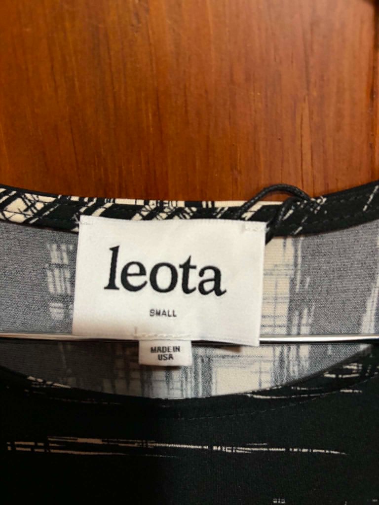 Nwt Leota Nyc Black And Cream Sheath Dress Boatneck Long Sleeve Small — image 5 of 6